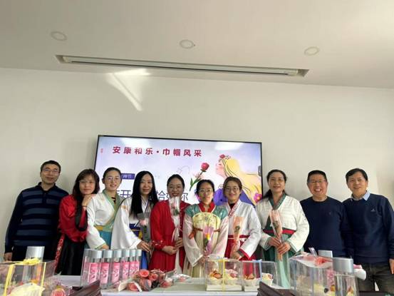 b0b4abfc31f0e89143f4f8ba289c987 b0b4abfc31f0e89143f4f8ba289c987